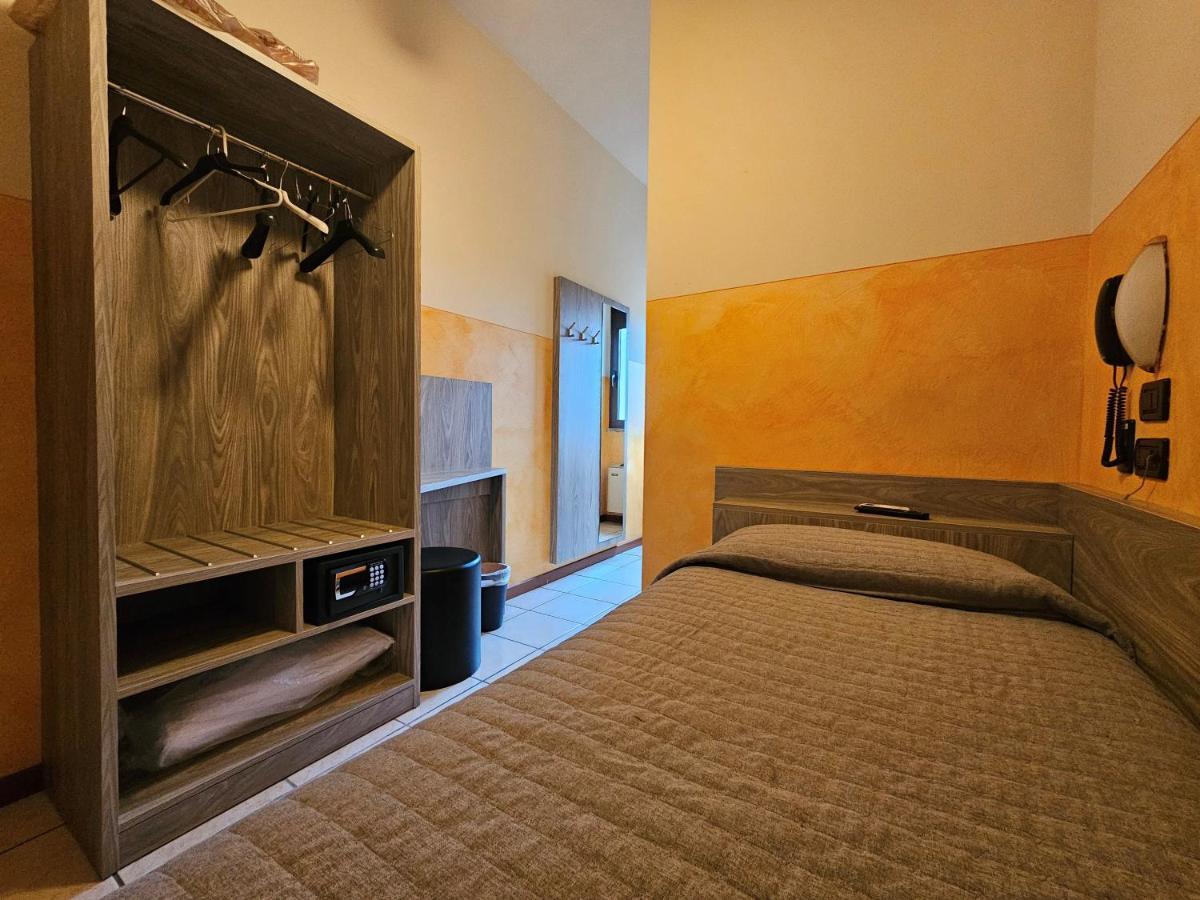 קסטנטו Hotel Euro מראה חיצוני תמונה