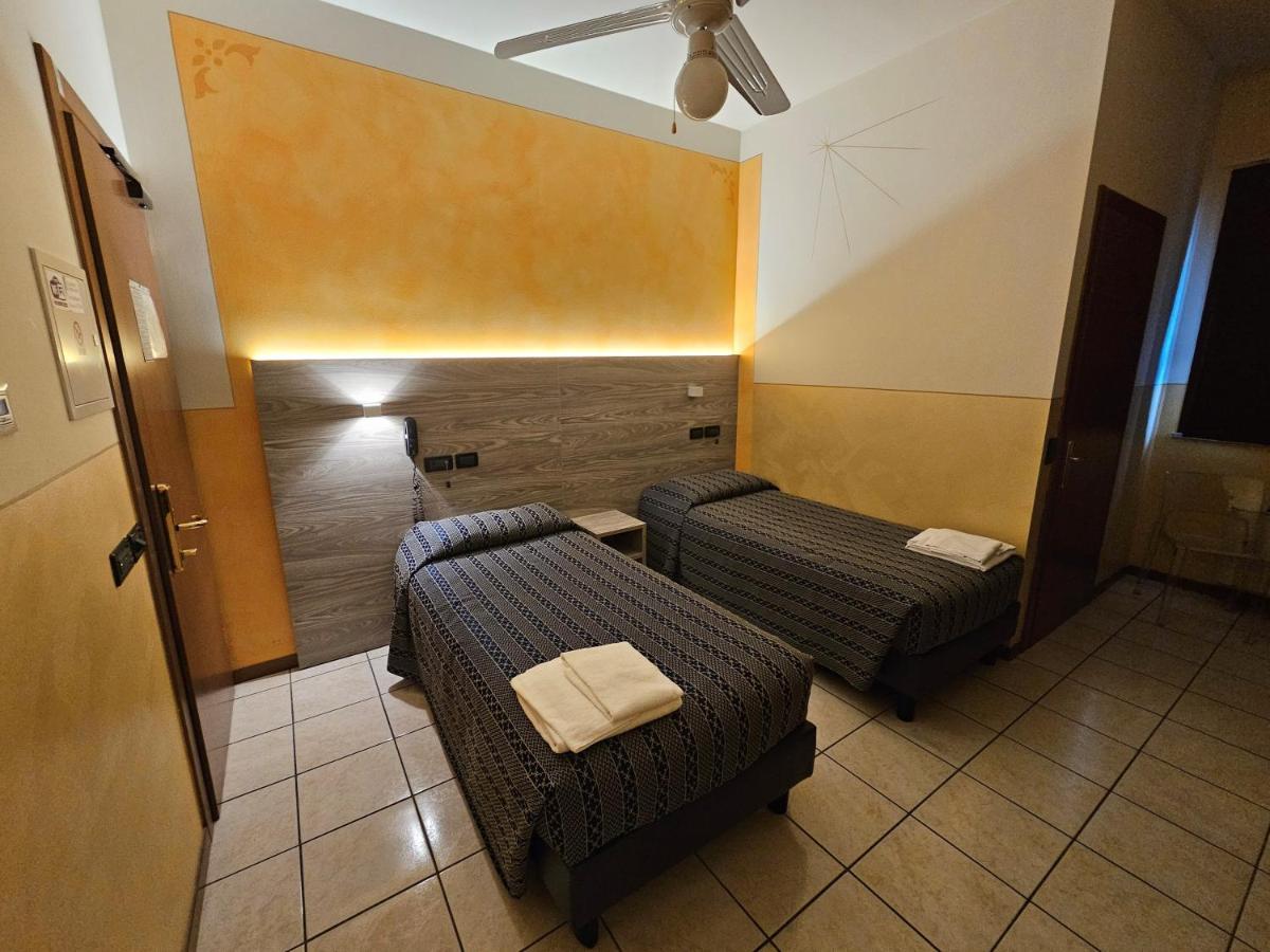 קסטנטו Hotel Euro מראה חיצוני תמונה
